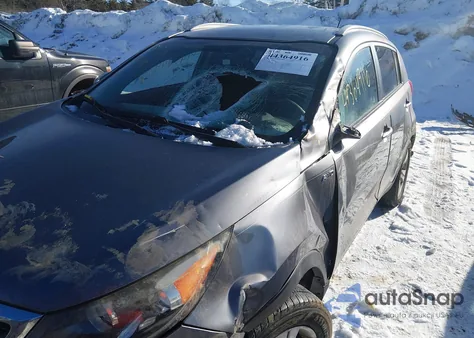 2013 Kia Sportage Lx z USA, uszkodzony, nr VIN KNDPBCA23D7387876